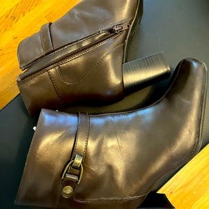 Nine and Co. brown boots